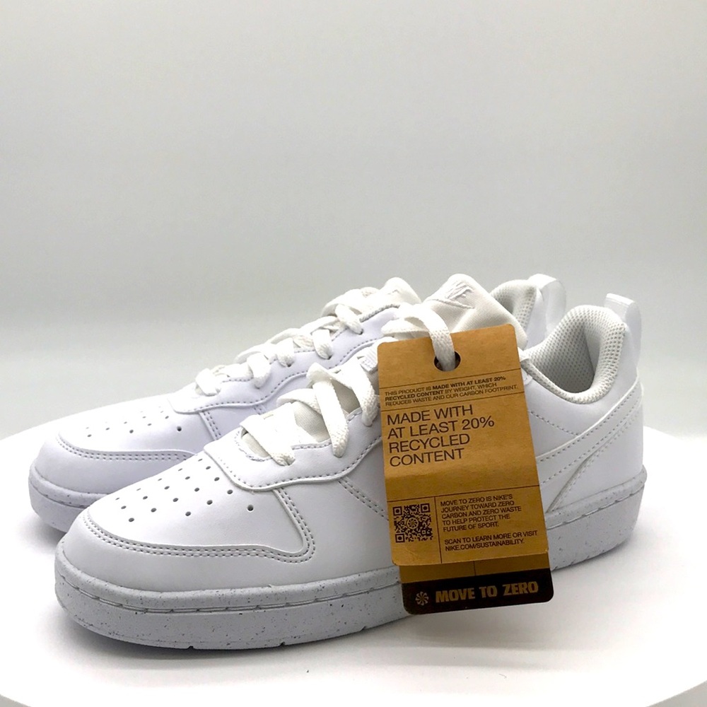 Nike kids shoes size 5.5 Y US